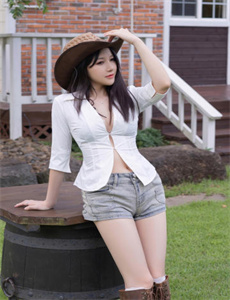 胸大的姑娘 视频-崛口奈津美