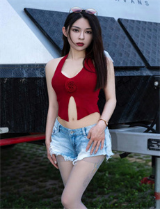 很黄很色的动态图-泳装秀视频